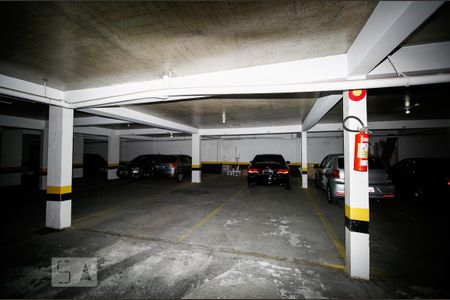 Apartamento para alugar com 110m², 2 quartos e 2 vagas Apartamento para alugar com 110m², 2 quartos e 2 vagasGaragem com duas vagas
