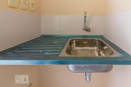 Cozinha de kitnet/studio para alugar com 1 quarto, 23m² em Campos Elíseos, São Paulo