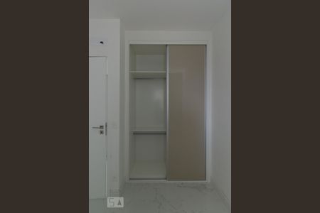 Apartamento à venda com 45m², 1 quarto e 1 vagaQuarto