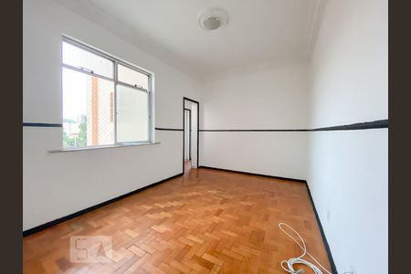 Sala de apartamento para alugar com 2 quartos, 72m² em Olaria, Rio de Janeiro