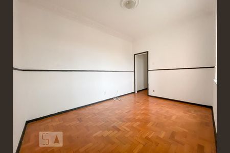 Sala de apartamento para alugar com 2 quartos, 72m² em Olaria, Rio de Janeiro
