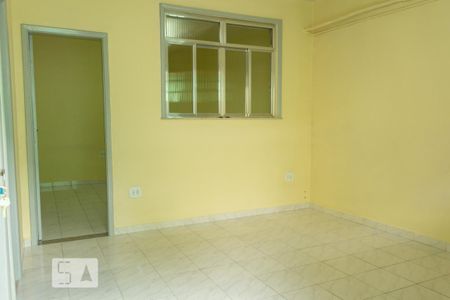 Casa para alugar com 40m², 1 quarto e sem vaga