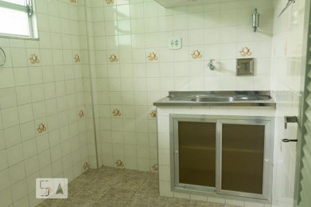 Casa para alugar com 40m², 1 quarto e sem vaga