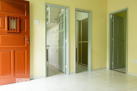 Casa para alugar com 40m², 1 quarto e sem vaga