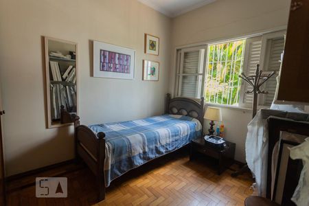 Casa para alugar com 337m², 5 quartos e 3 vagasQuarto 1