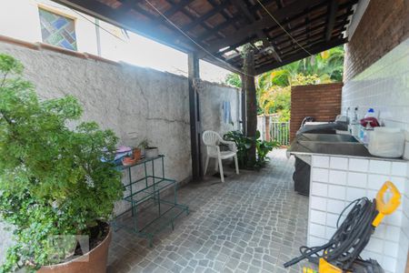 Casa para alugar com 337m², 5 quartos e 3 vagasÁrea de Serviço