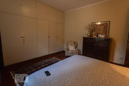 Casa para alugar com 337m², 5 quartos e 3 vagasQuarto 3 - Suíte