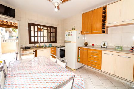 Casa de condomínio à venda com 201m², 3 quartos e 2 vagas Casa de condomínio à venda com 201m², 3 quartos e 2 vagasCozinha