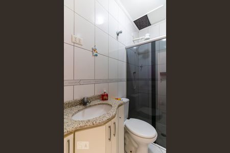 Casa de condomínio à venda com 201m², 3 quartos e 2 vagas Casa de condomínio à venda com 201m², 3 quartos e 2 vagasBanheiro da Suíte 2