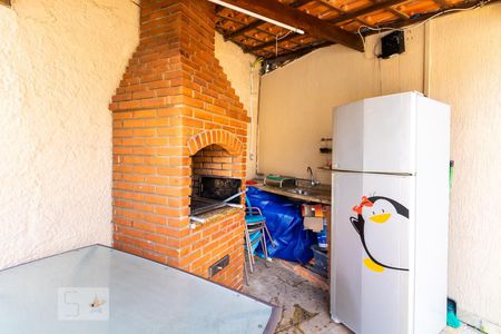 Casa de condomínio à venda com 201m², 3 quartos e 2 vagas Casa de condomínio à venda com 201m², 3 quartos e 2 vagasÁrea comum - Churrasqueira