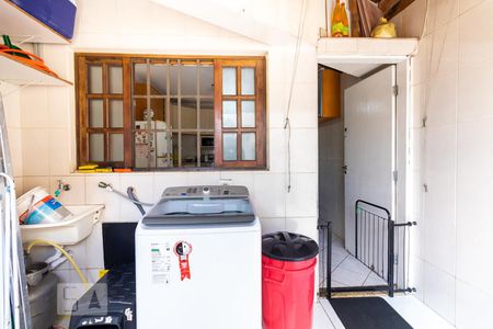 Casa de condomínio à venda com 201m², 3 quartos e 2 vagas Casa de condomínio à venda com 201m², 3 quartos e 2 vagasÁrea de Serviço