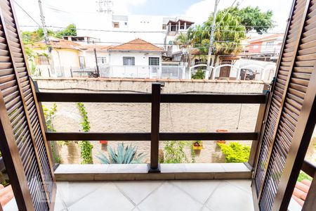 Casa de condomínio à venda com 201m², 3 quartos e 2 vagas Casa de condomínio à venda com 201m², 3 quartos e 2 vagasVaranda da Suíte 1