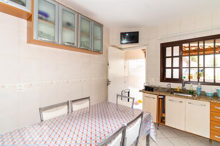 Casa de condomínio à venda com 201m², 3 quartos e 2 vagas Casa de condomínio à venda com 201m², 3 quartos e 2 vagasCozinha