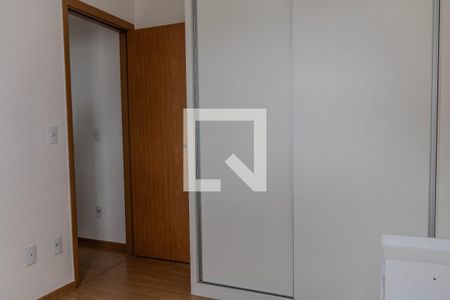 Quarto 1 de apartamento para alugar com 2 quartos, 46m² em Buritis, Belo Horizonte