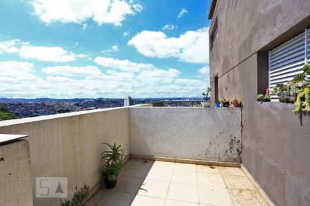 Apartamento para alugar com 70m², 1 quarto e 1 vagaVaranda