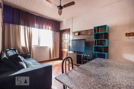 Sala de apartamento para alugar com 2 quartos, 47m² em Nonoai, Porto Alegre