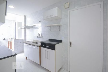Apartamento à venda com 70m², 2 quartos e 1 vagaCozinha e Área de Serviço