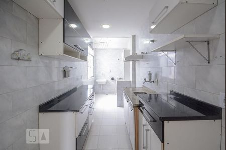 Apartamento à venda com 70m², 2 quartos e 1 vagaCozinha e Área de Serviço