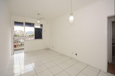 Sala de apartamento à venda com 2 quartos, 70m² em Taquara, Rio de Janeiro