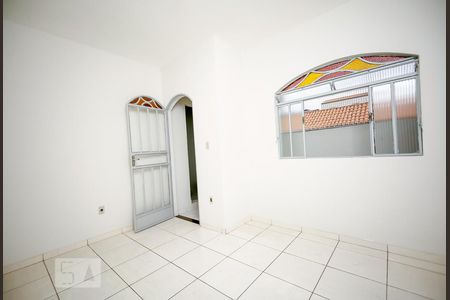 Sala de apartamento para alugar com 2 quartos, 60m² em Santa Cruz, Belo Horizonte
