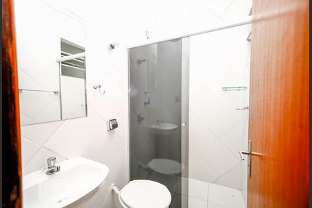 Apartamento para alugar com 60m², 2 quartos e sem vagaBanheiro