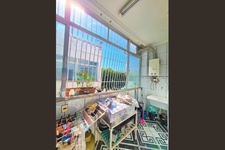 Apartamento para alugar com 112m², 2 quartos e 1 vaga Apartamento para alugar com 112m², 2 quartos e 1 vagaÁrea de Serviço