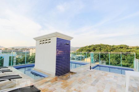 Apartamento à venda com 58m², 3 quartos e 1 vagaPiscina