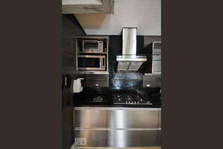 Cozinha de apartamento à venda com 2 quartos, 90m² em Pinheiros, São Paulo