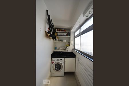 Apartamento à venda com 90m², 2 quartos e 1 vagaÁrea de serviço