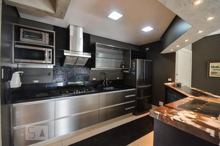 Cozinha de apartamento à venda com 2 quartos, 90m² em Pinheiros, São Paulo