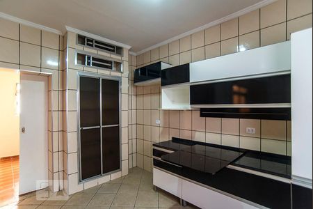 Cozinha de casa para alugar com 1 quarto, 60m² em Vila Carrão, São Paulo