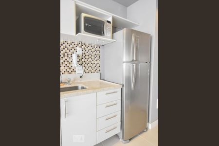 Cozinha de kitnet/studio para alugar com 1 quarto, 37m² em Brooklin, São Paulo