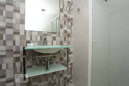 Banheiro de apartamento para alugar com 1 quarto, 50m² em Copacabana, Rio de Janeiro