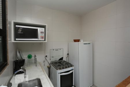 Cozinha de apartamento para alugar com 1 quarto, 50m² em Copacabana, Rio de Janeiro