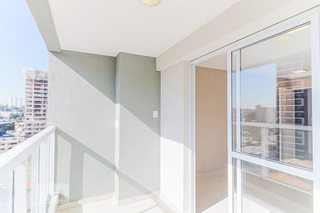 Apartamento à venda com 38m², 1 quarto e 1 vaga Apartamento à venda com 38m², 1 quarto e 1 vagaVaranda