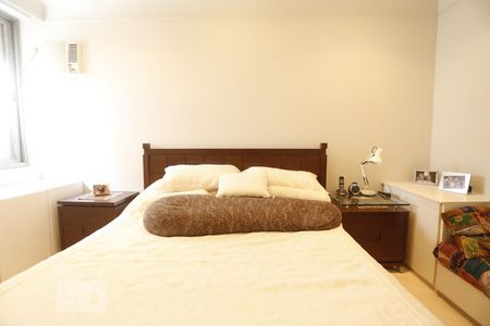 Apartamento à venda com 240m², 3 quartos e 2 vagasQuarto 1- Suíte