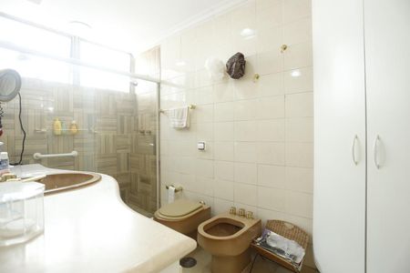 Apartamento à venda com 240m², 3 quartos e 2 vagasBanheiro da Suíte