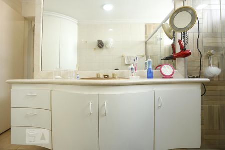 Apartamento à venda com 240m², 3 quartos e 2 vagasBanheiro da Suíte