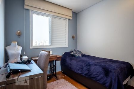 Apartamento à venda com 105m², 3 quartos e 2 vagasQuarto 2