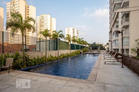 Apartamento à venda com 105m², 3 quartos e 2 vagasÁrea comum - Piscina