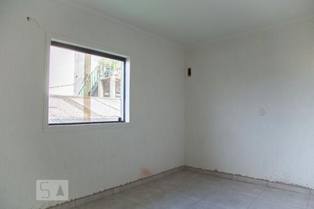 Quarto de casa para alugar com 1 quarto, 70m² em Bussocaba, Osasco