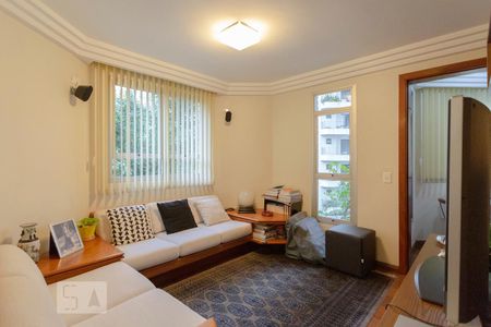 Sala de apartamento para alugar com 3 quartos, 198m² em Higienópolis , São Paulo