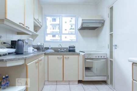 Apartamento para alugar com 198m², 3 quartos e 3 vagasCozinha