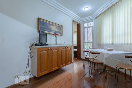 Apartamento para alugar com 198m², 3 quartos e 3 vagasCopa