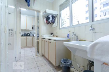 Apartamento para alugar com 198m², 3 quartos e 3 vagasÁrea de Serviço