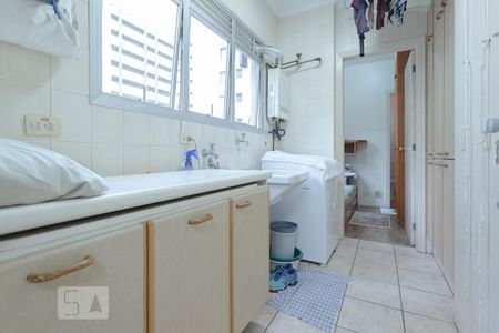 Apartamento para alugar com 198m², 3 quartos e 3 vagasÁrea de Serviço