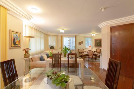 Sala de apartamento para alugar com 3 quartos, 198m² em Higienópolis , São Paulo