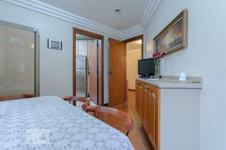 Apartamento para alugar com 198m², 3 quartos e 3 vagasCopa
