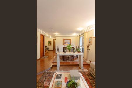 Sala de apartamento para alugar com 3 quartos, 198m² em Higienópolis , São Paulo