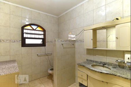 Casa à venda com 200m², 4 quartos e 1 vagaBanheiro 1